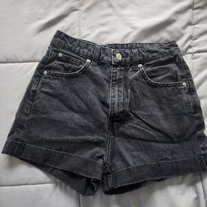 Divided Black Jean Shorts High-Waisted Vintage Style